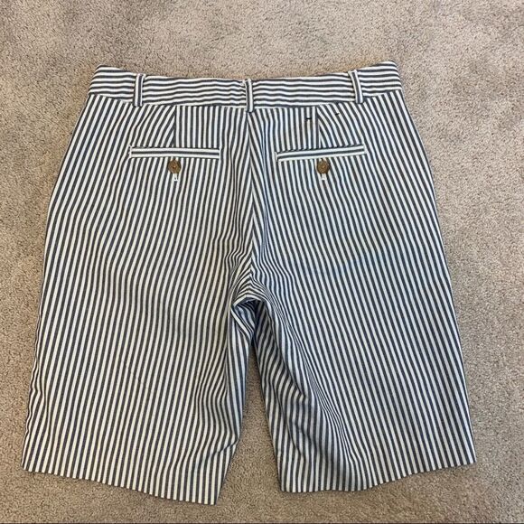 Banana Republic Seersucker Bermuda Short Sz 2 NWOT - Picture 3 of 11